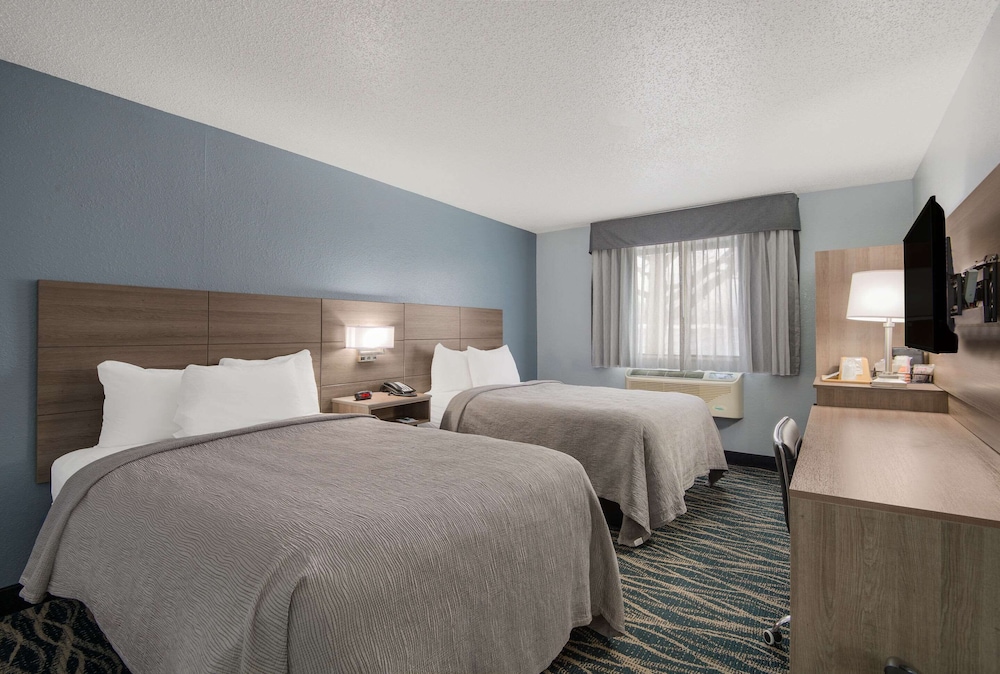 Standard Room, 2 Double Beds, Non Smoking