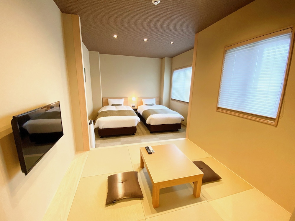 Economy Twin Room with Tatami photo 1
