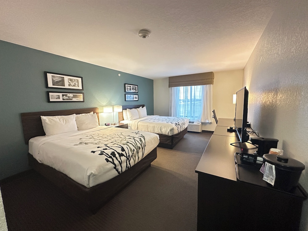 Standard Room, 2 Queen Beds, Non Smoking photo 1