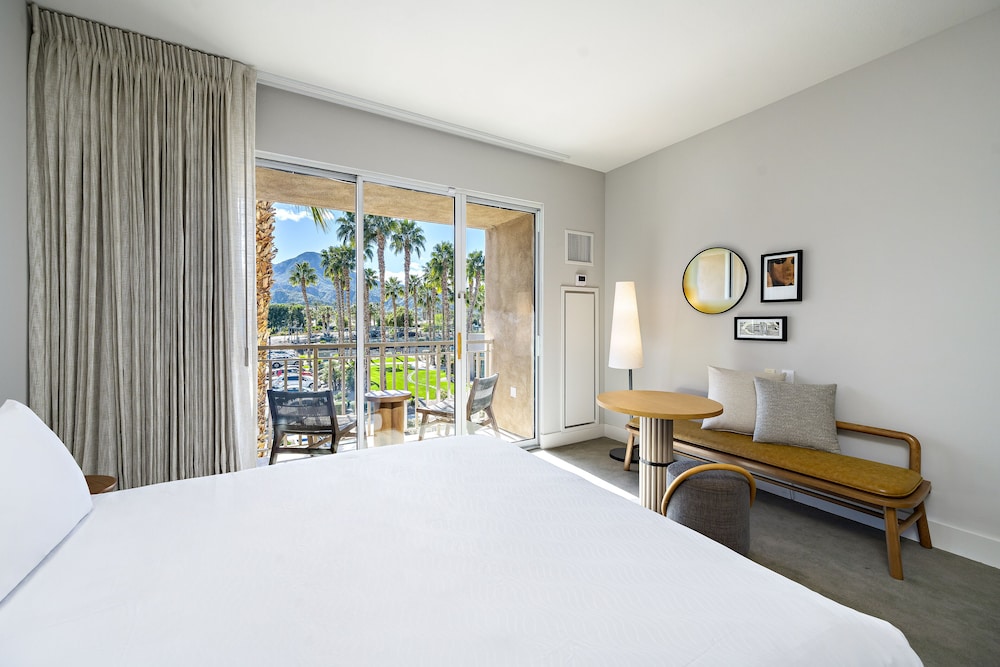 2 King Beds photo 2