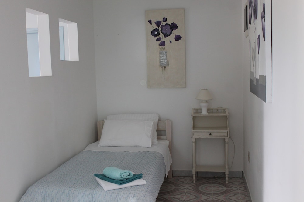 One Bedroom Apartment for 3 people - Photo 8