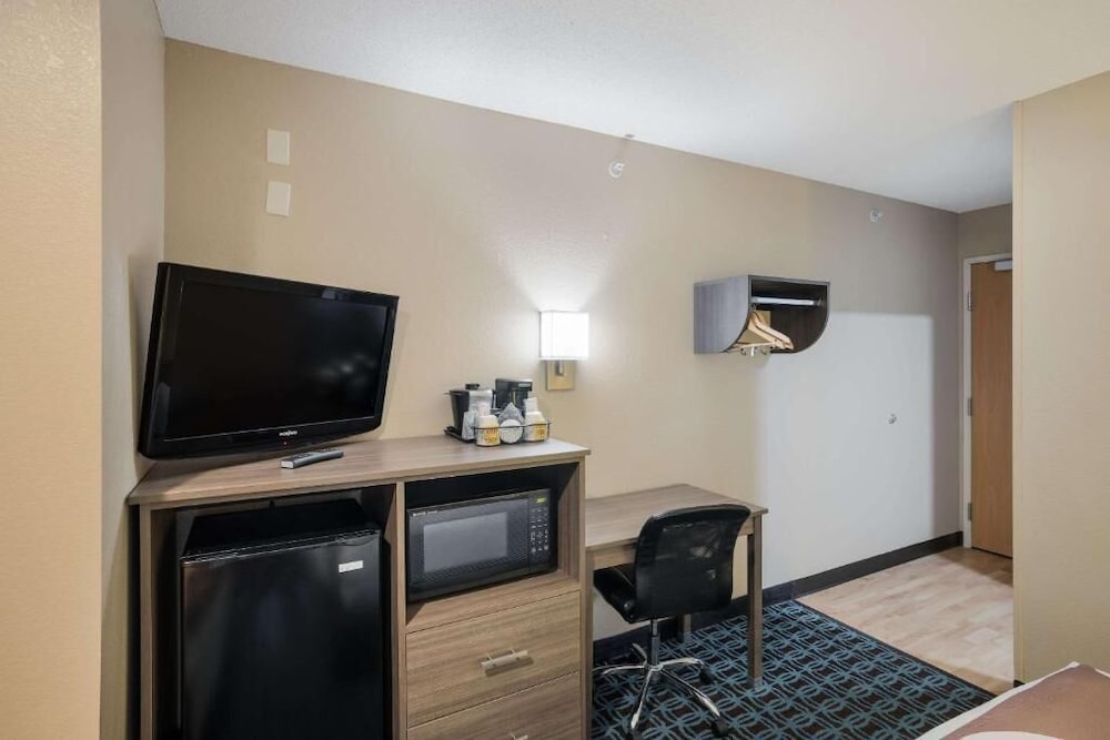 Room, 1 Queen Bed - Photo 1