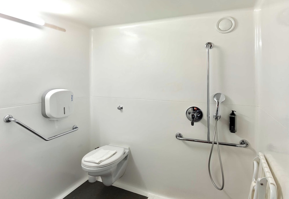 Hotel B&B Cergy Pierrelaye, Zdjęcie 4