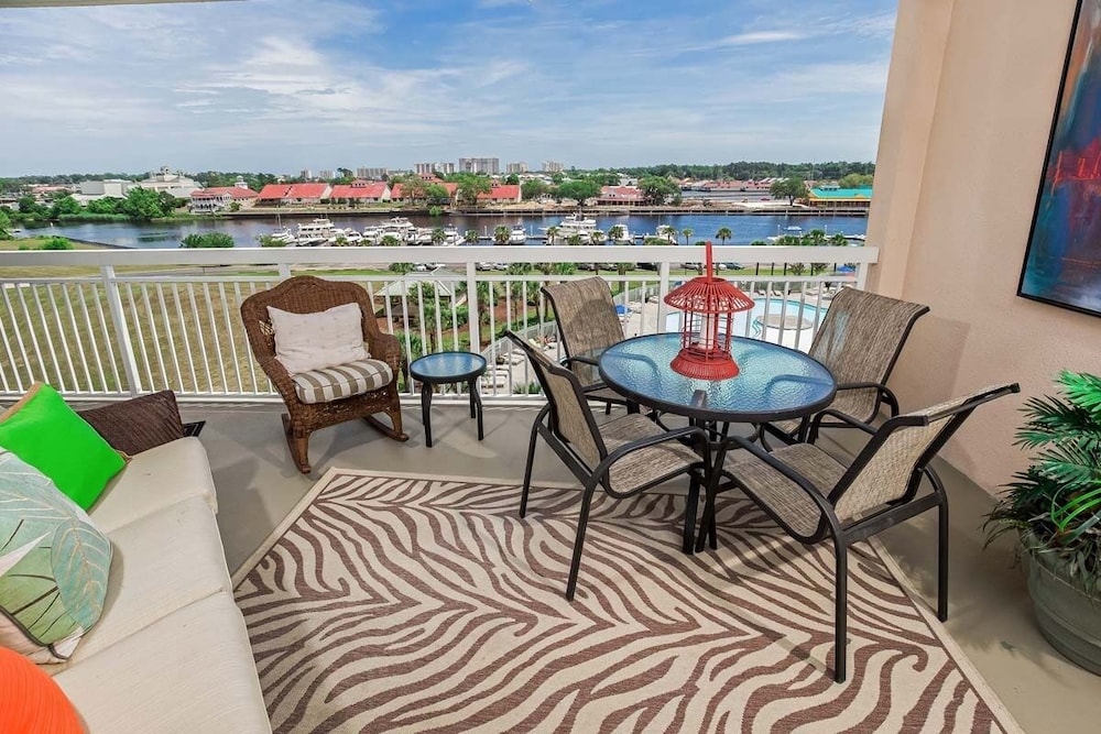 Condo, 3 Bedrooms