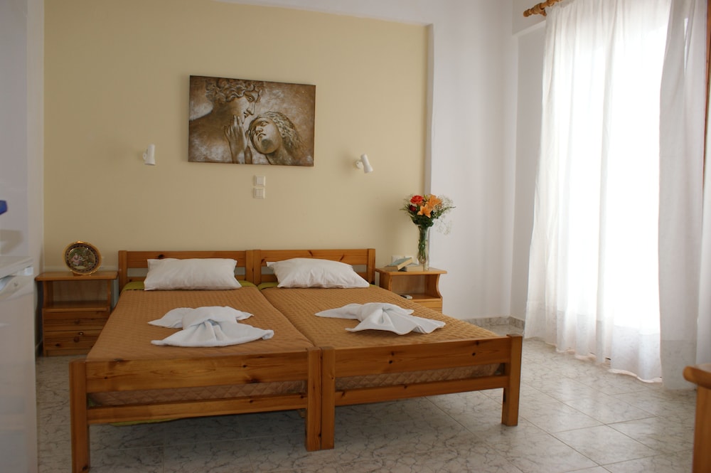Economy Twin Room
