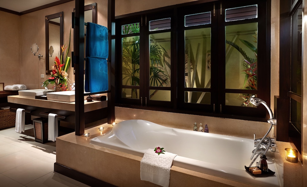 Villa, Jetted Tub, Beachside