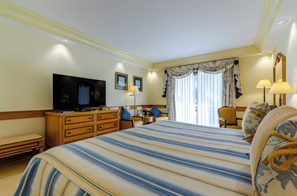 Available room