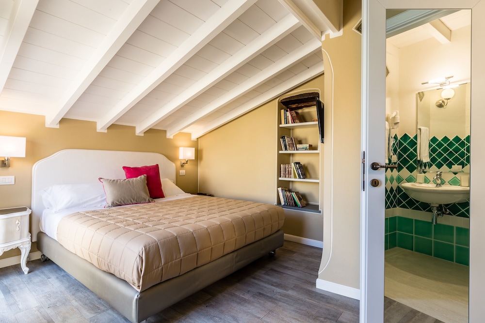 Comfort Suite, 1 Bedroom, Balcony photo 1