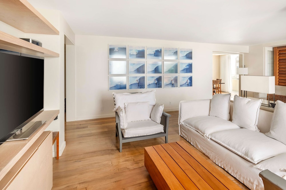 1 Bedroom Oceanfront King Penthouse Suite - Photo 5