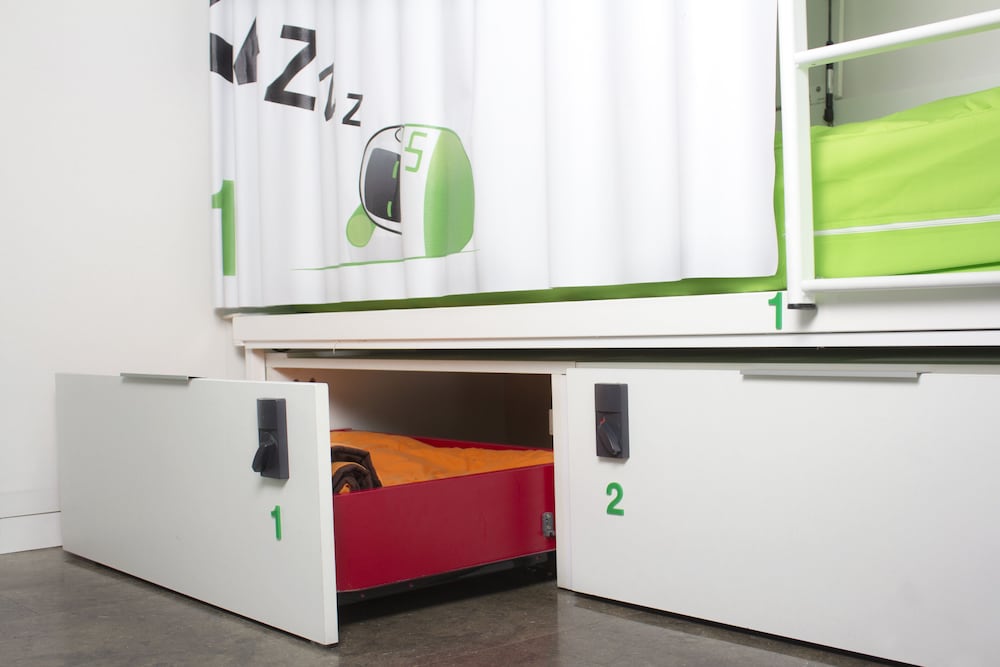 Shared Dormitory, Mixed Dorm (4 Bed Dorm) photo 2