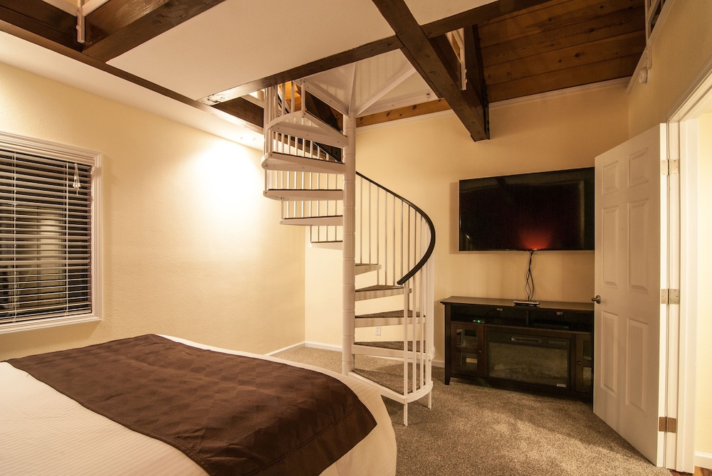 Signature Villa, 2 Bedrooms, Mountainside photo 3
