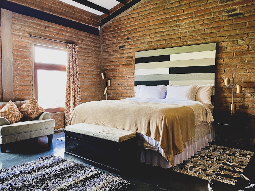 Comfort Room photo 1