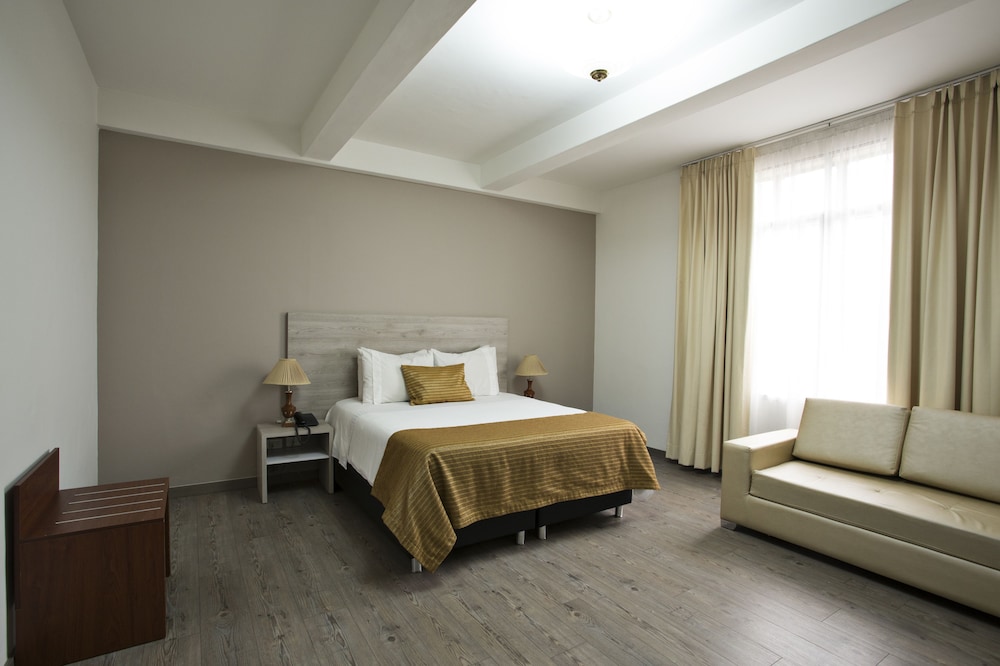 Standard Double Room, Air conditioning - Photo 3