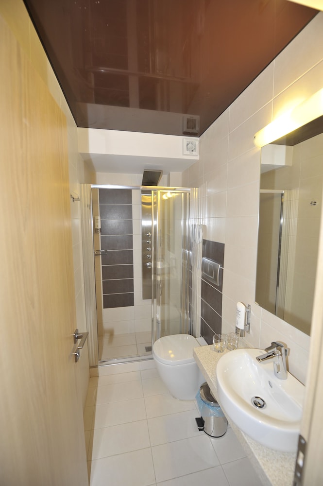 Standard Quadruple Room photo 3