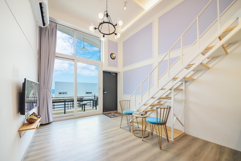 Basic Room, 2 Bedrooms (F103(Partial Ocean View))