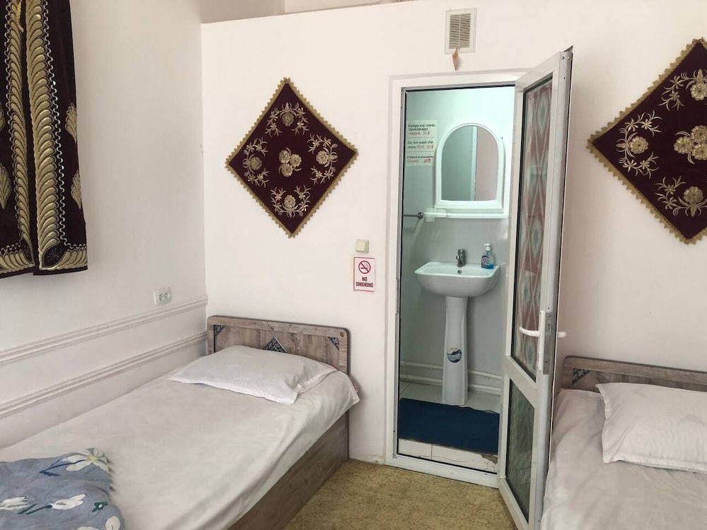 Basic Room photo 2