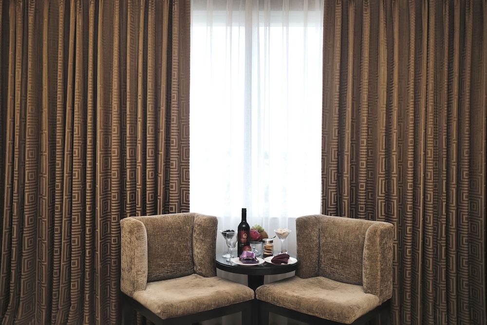 Deluxe Room - Photo 10