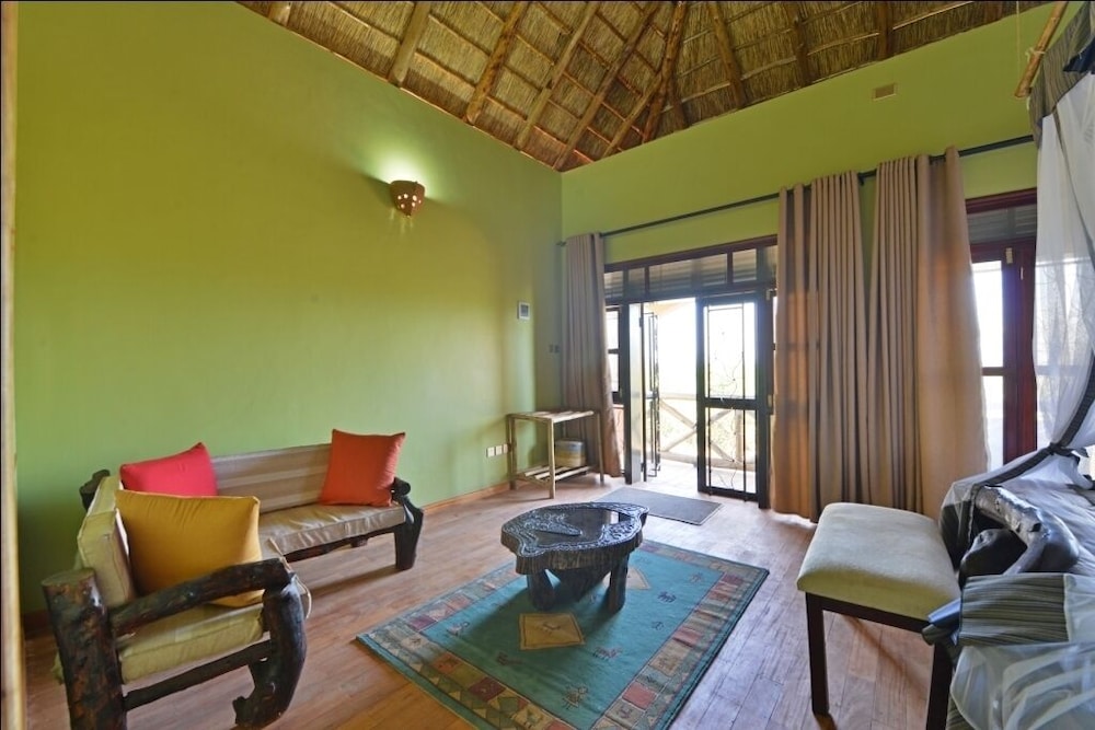 Deluxe Single Room, Bathtub, Park View photo 1