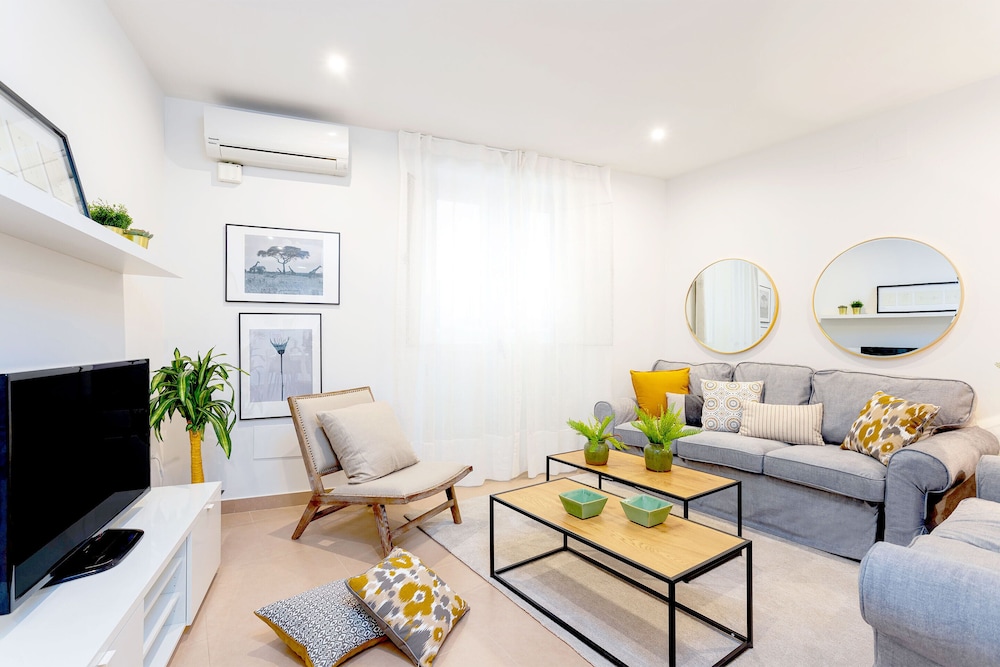 Apartment (2 Bedrooms)
