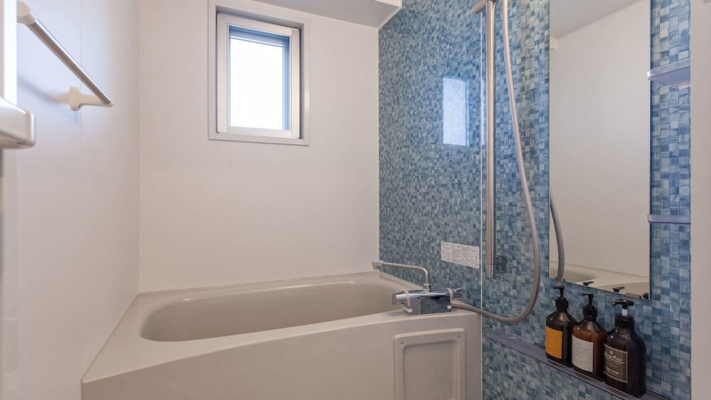 Double Room - Photo 6