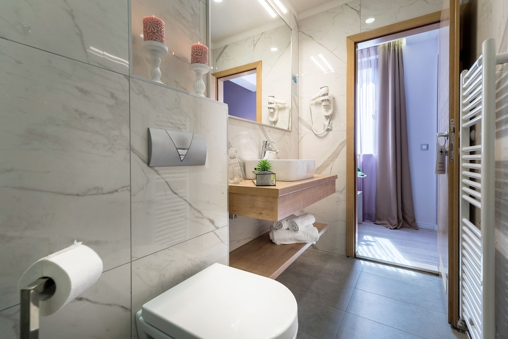 Standard Double Room, 1 Queen Bed, Mountain View - Photo 14
