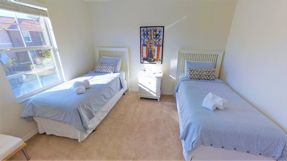 Townhome, 4 Bedrooms