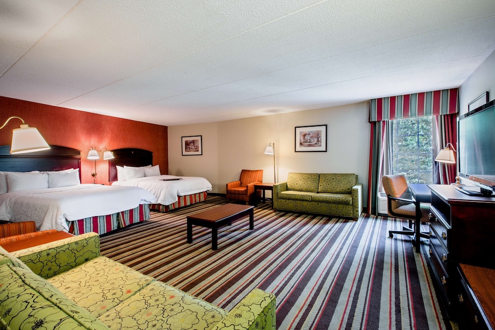 Suite, 2 Queen Beds, Non Smoking