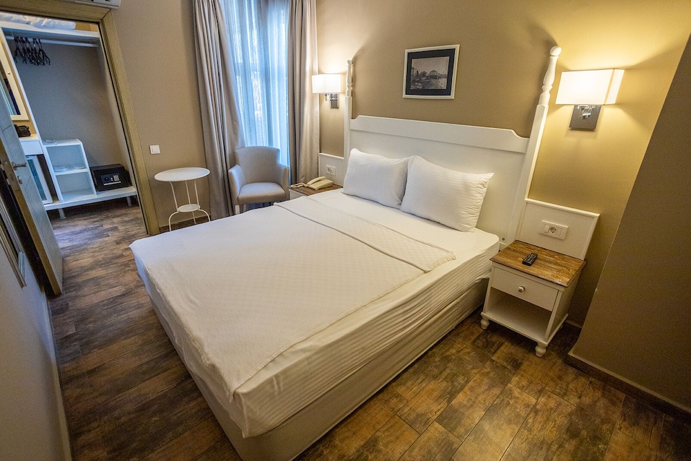 Junior Suite, Garden View photo 2