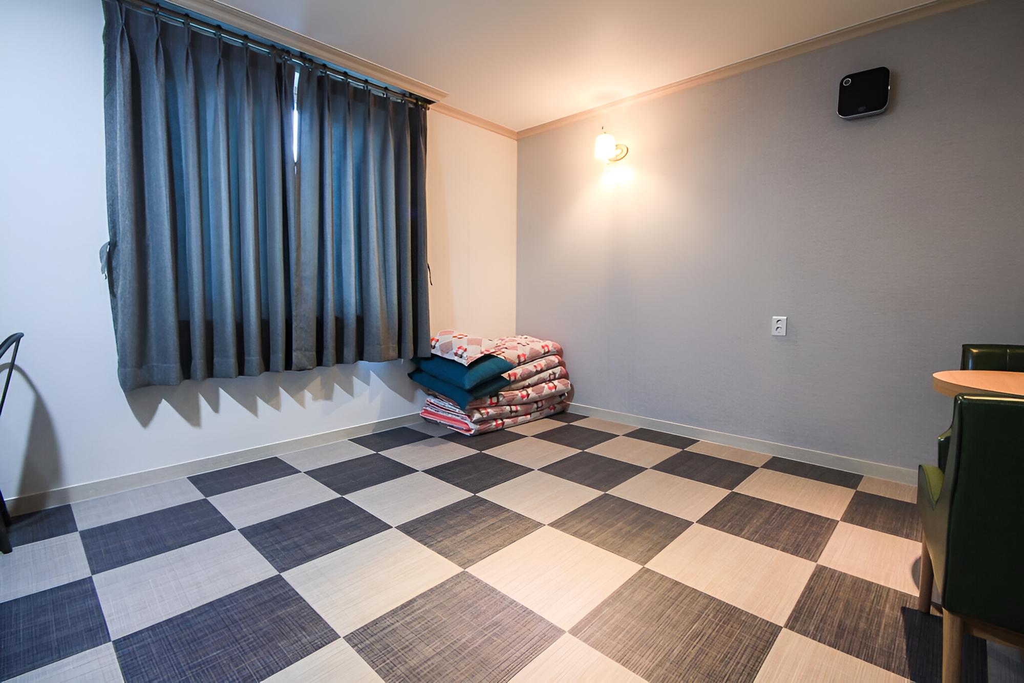 Room (Ondol (room inspection and regular di) photo 2