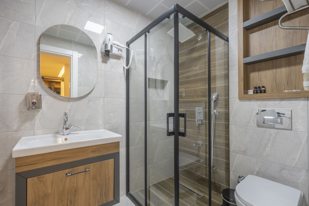 Junior Suite, Multiple Beds