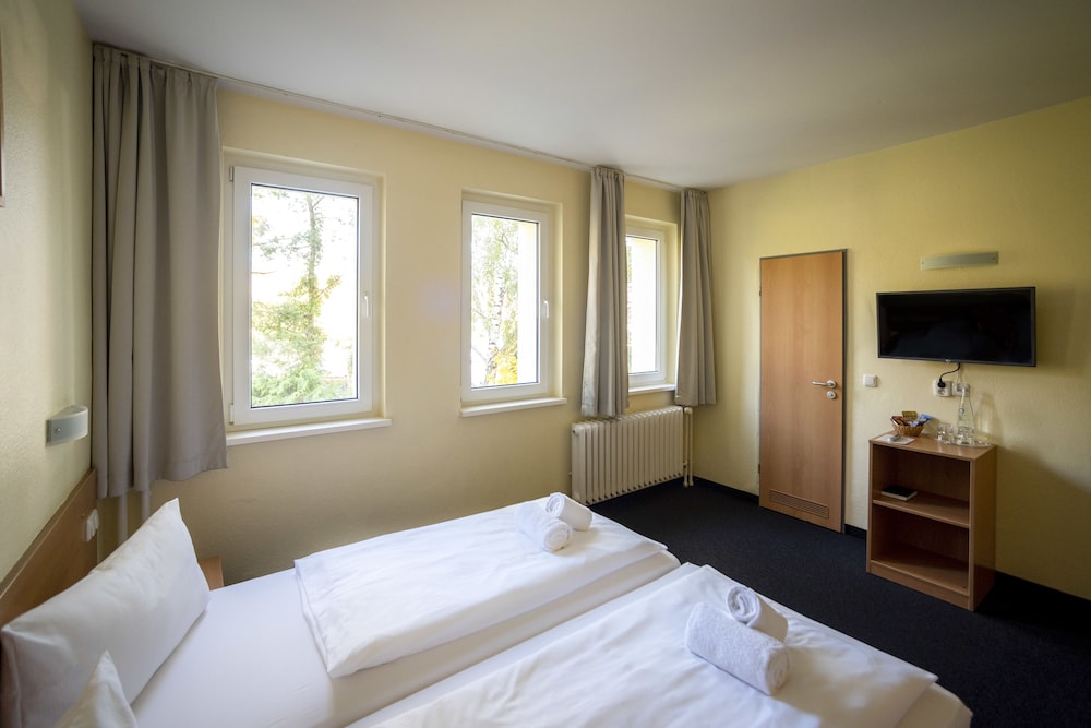 Double Room - Photo 15