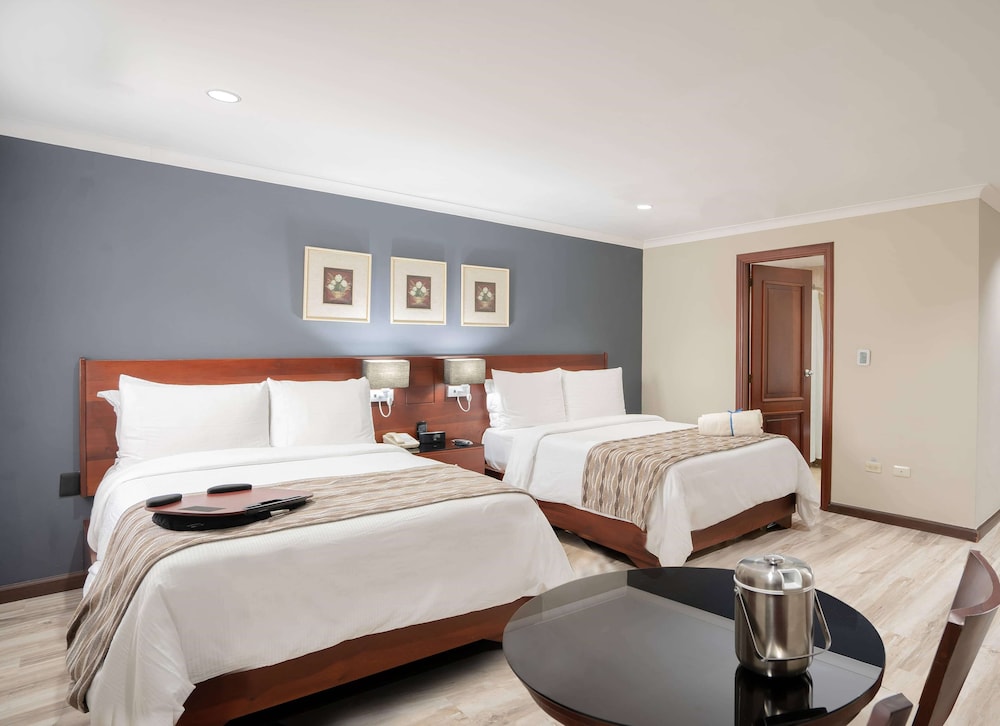 Deluxe Room, 1 King Bed (Executive)