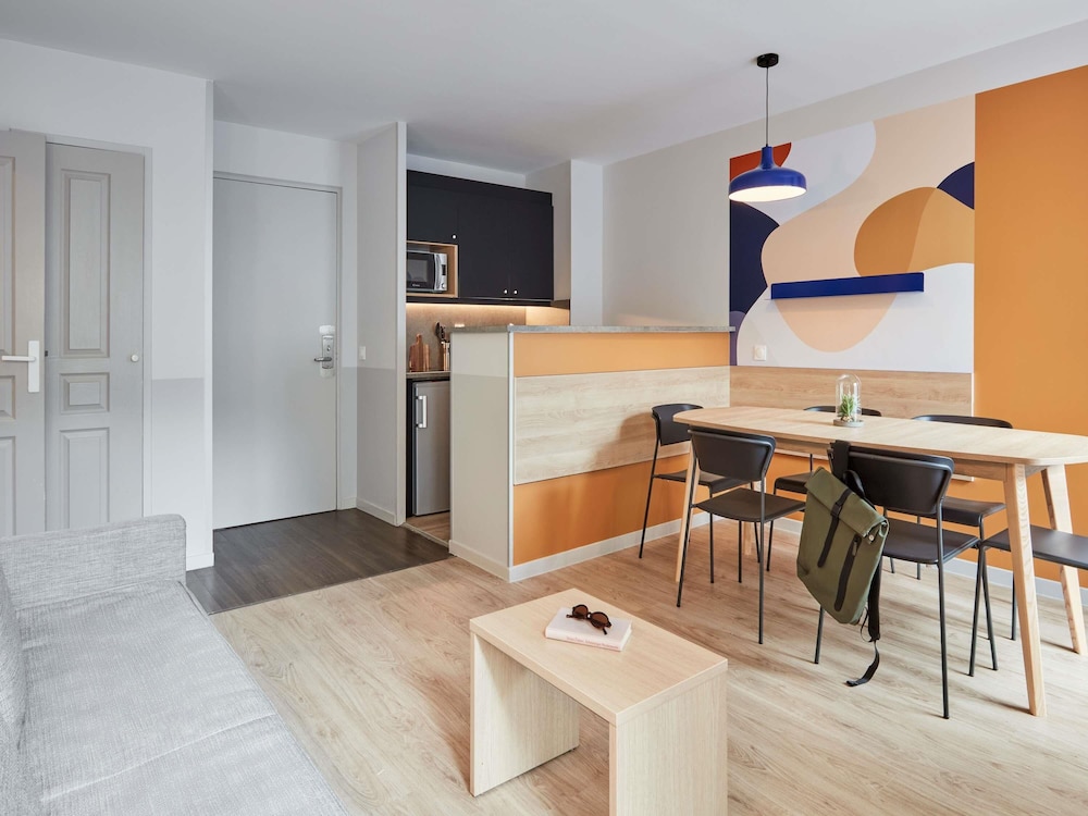 Apartment, 2 Bedrooms - Photo 11