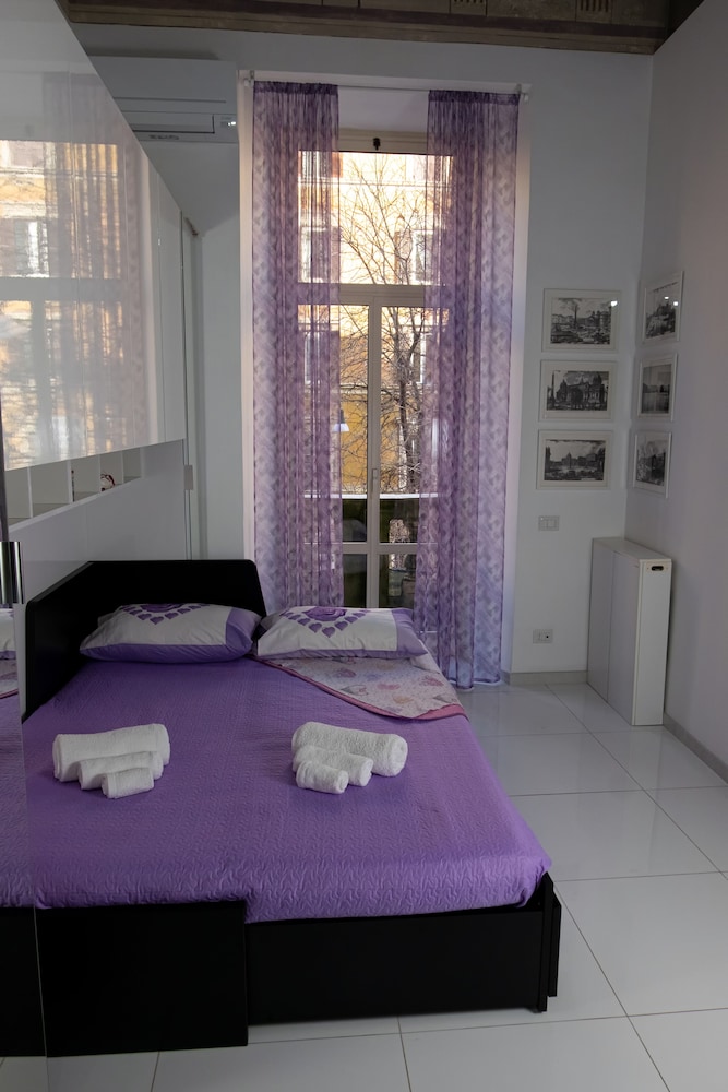 Panoramic Room