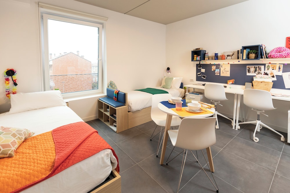 Family Twin Room