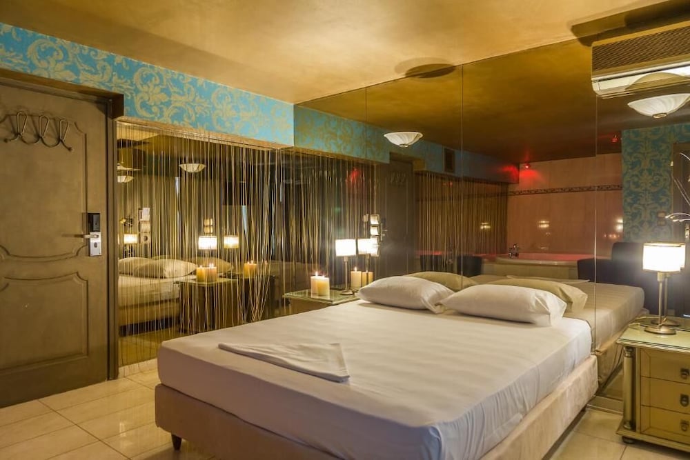 Romantic Double Room, Hot Tub