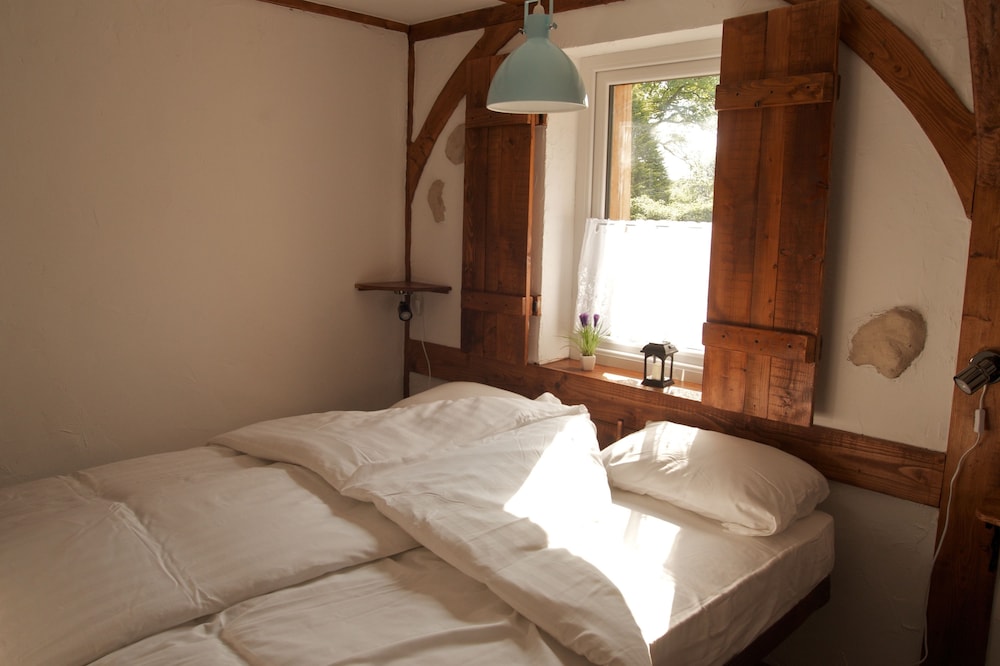 Twin Room, Ground Floor (Room 4) photo 1