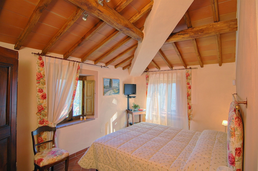 Superior Double Room (Montegrossi) photo 1