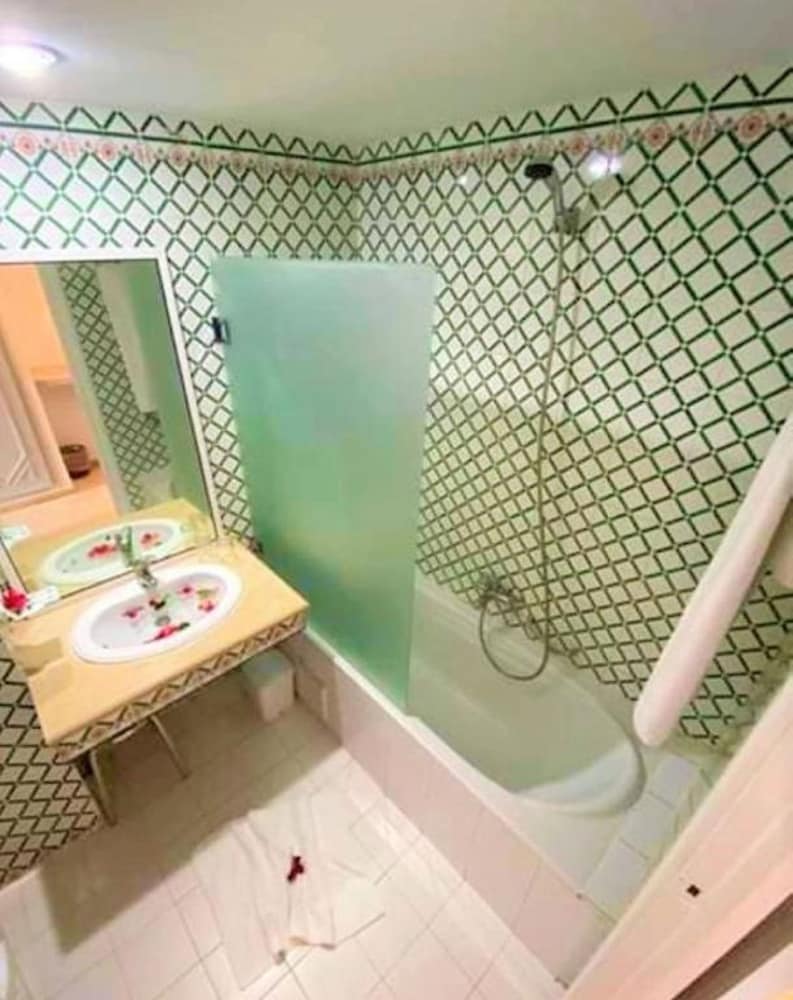 Triple Room - Photo 6