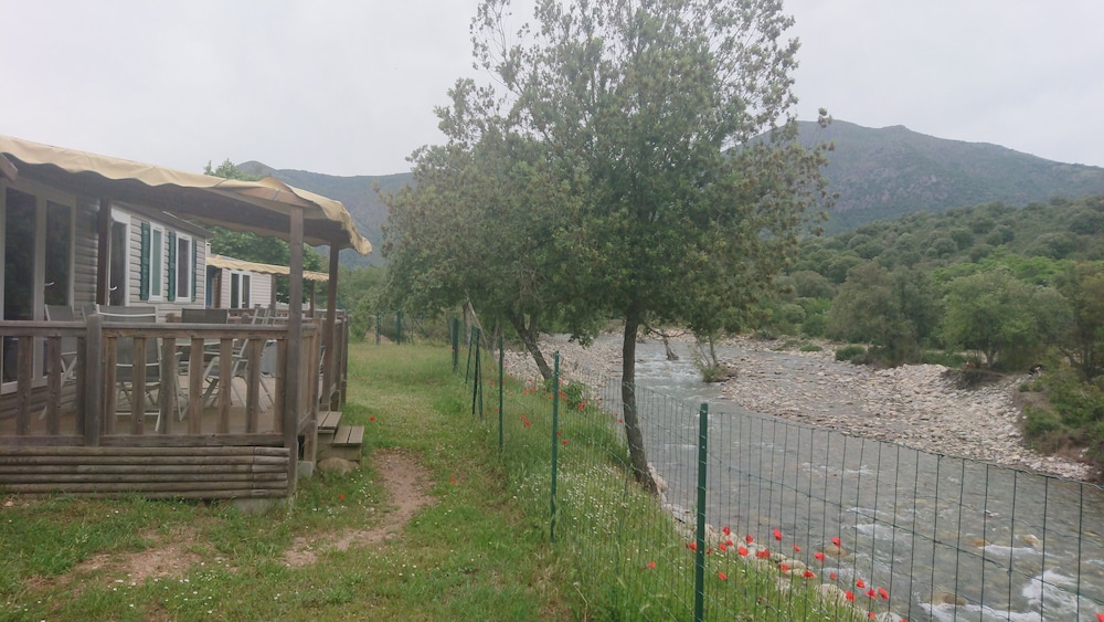 Panoramic Mobile Home, 3 Bedrooms, River View photo 1