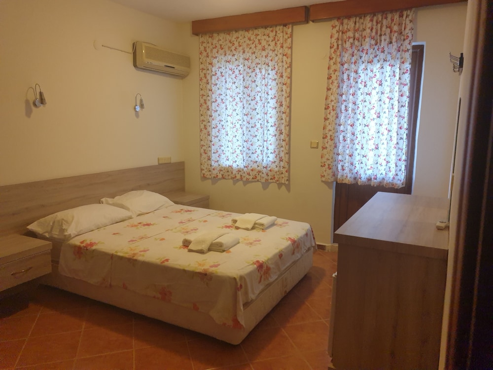 Standard Room photo 1
