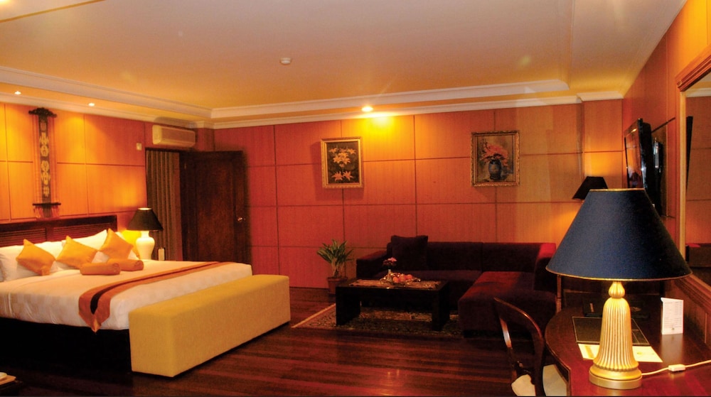 Executive Suite photo 1