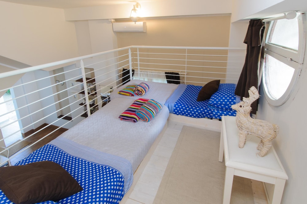 Quadruple Room, Annex Building photo 3