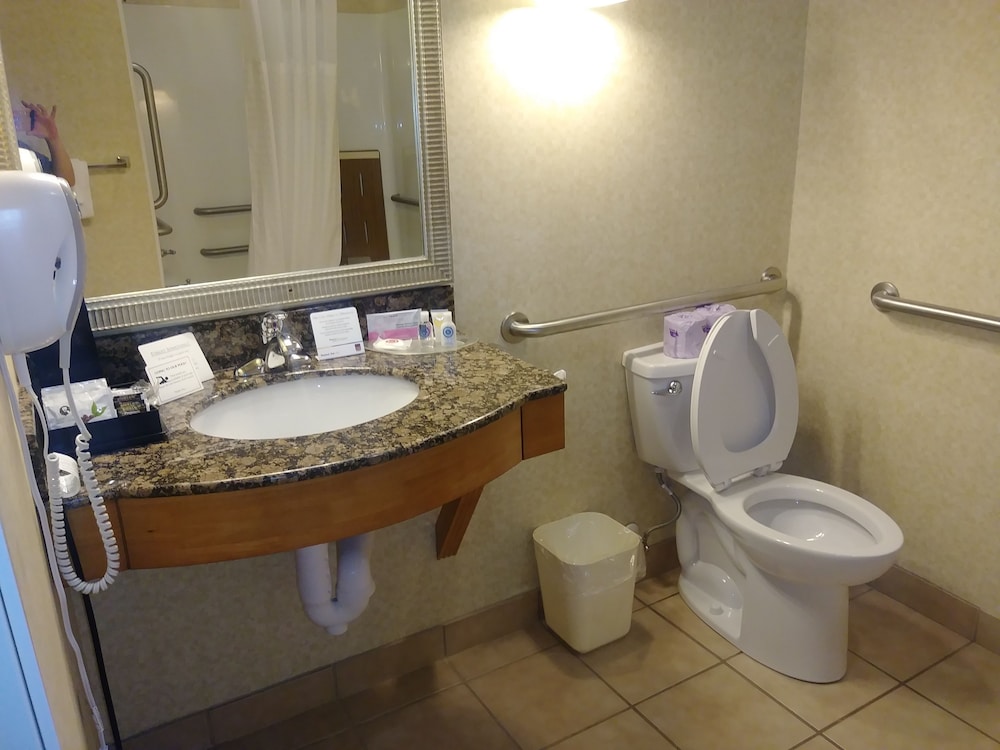 Suite, Non Smoking - Photo 12