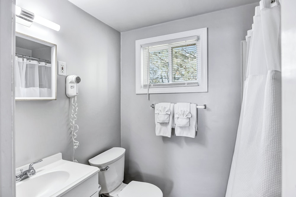 Standard Room - Photo 9