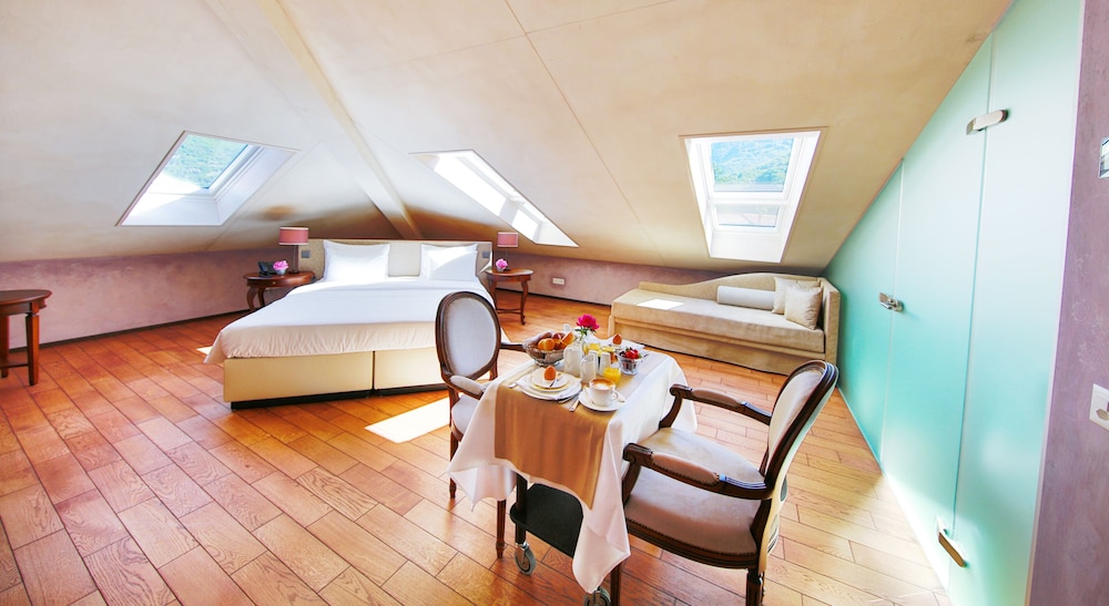Suite photo 1