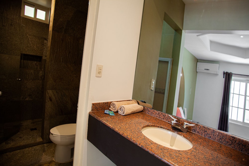Basic Triple Room
