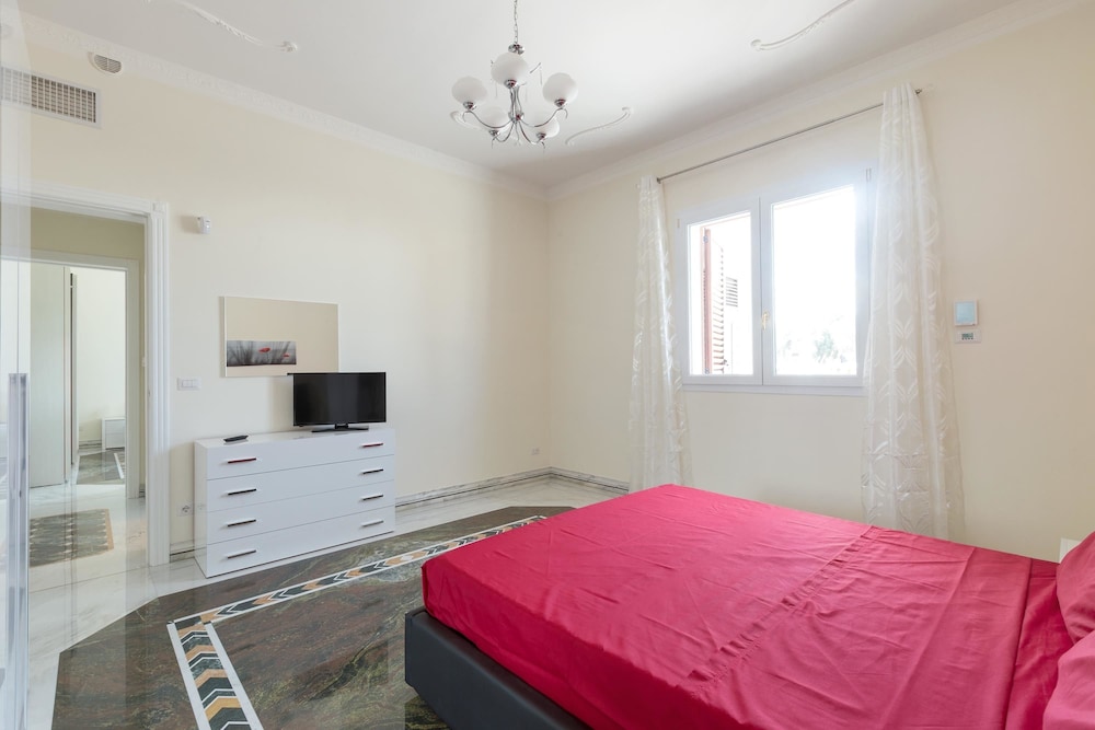 Deluxe Villa, 3 Bedrooms photo 2