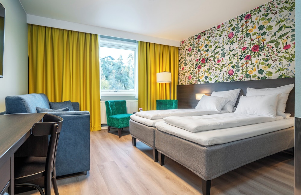 Family Room, 1 Double Bed, Non Smoking (Standard) - Photo 1