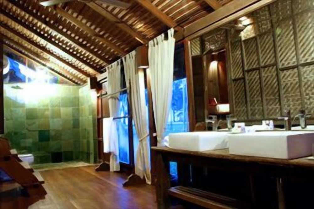 Executive Villa photo 2